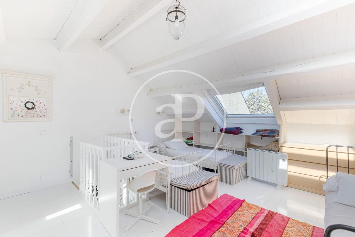 3 bedroom Villa for sale in La Moraleja with pool - € 1,650,000 (Ref: 9599557)