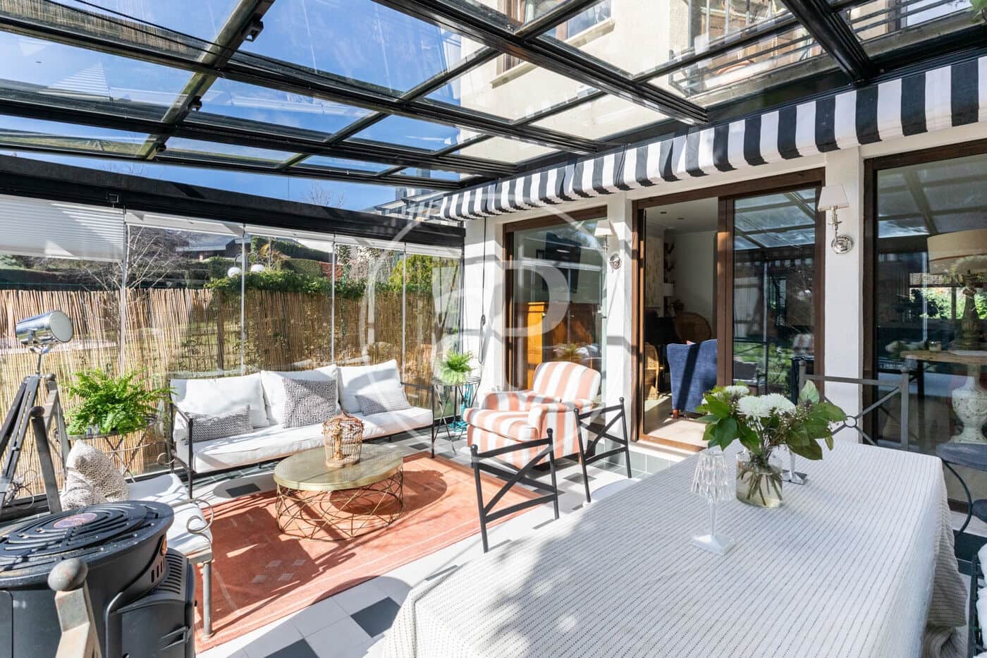 3 bedroom Villa for sale in La Moraleja with pool - € 1,650,000 (Ref: 9599557)