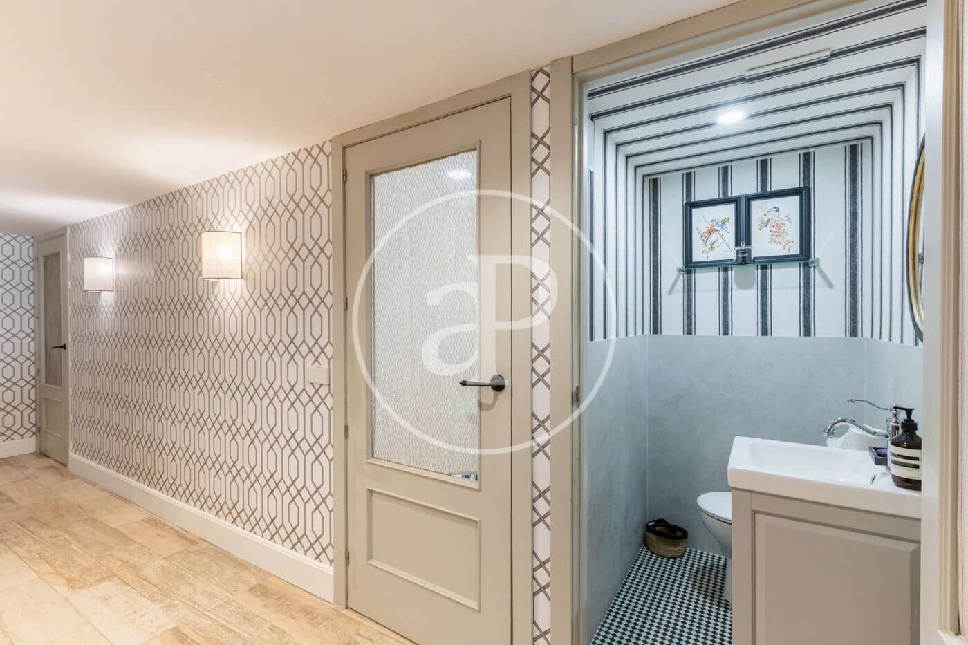 3 bedroom Villa for sale in La Moraleja with pool - € 1,650,000 (Ref: 9599557)