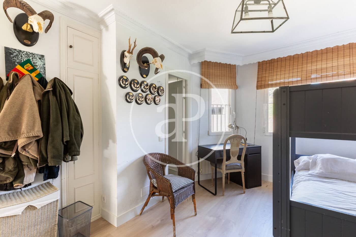 3 bedroom Villa for sale in La Moraleja with pool - € 1,650,000 (Ref: 9599557)