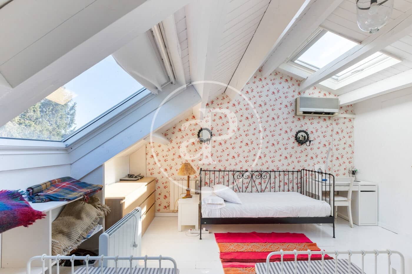 3 bedroom Villa for sale in La Moraleja with pool - € 1,650,000 (Ref: 9599557)