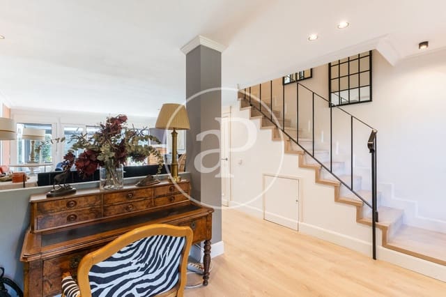 3 bedroom Villa for sale in La Moraleja, Alcobendas with pool - € 1,690,000 (Ref: 9599557)