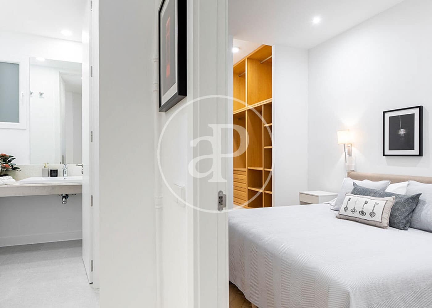 3 slaapkamer Appartement te huur in Madrid stad - € 5.400 (Ref: 9599558)