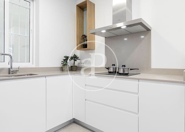 3 slaapkamer Appartement te huur in Goya, Madrid stad - € 5.400 (Ref: 9599558)