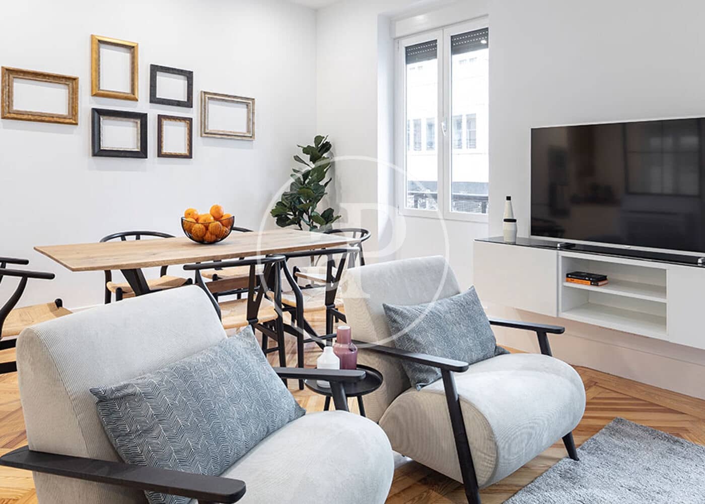 3 slaapkamer Appartement te huur in Madrid stad - € 5.400 (Ref: 9599558)