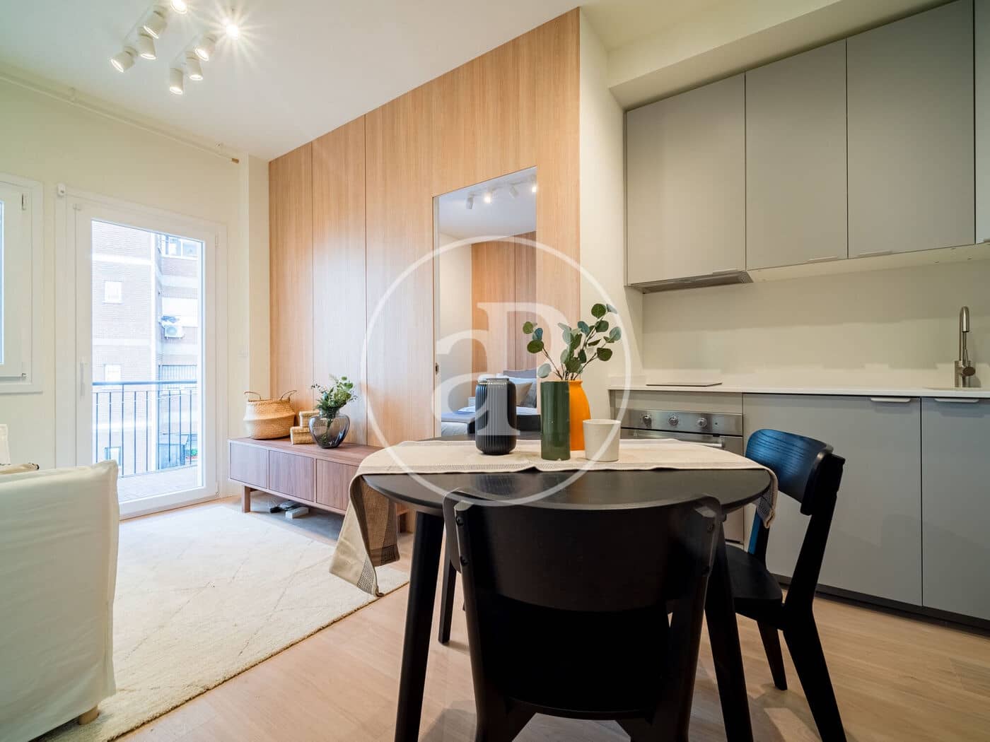 2 sovrum Lägenhet att hyra i Madrid stad - 1 900 € (Ref: 9604989)