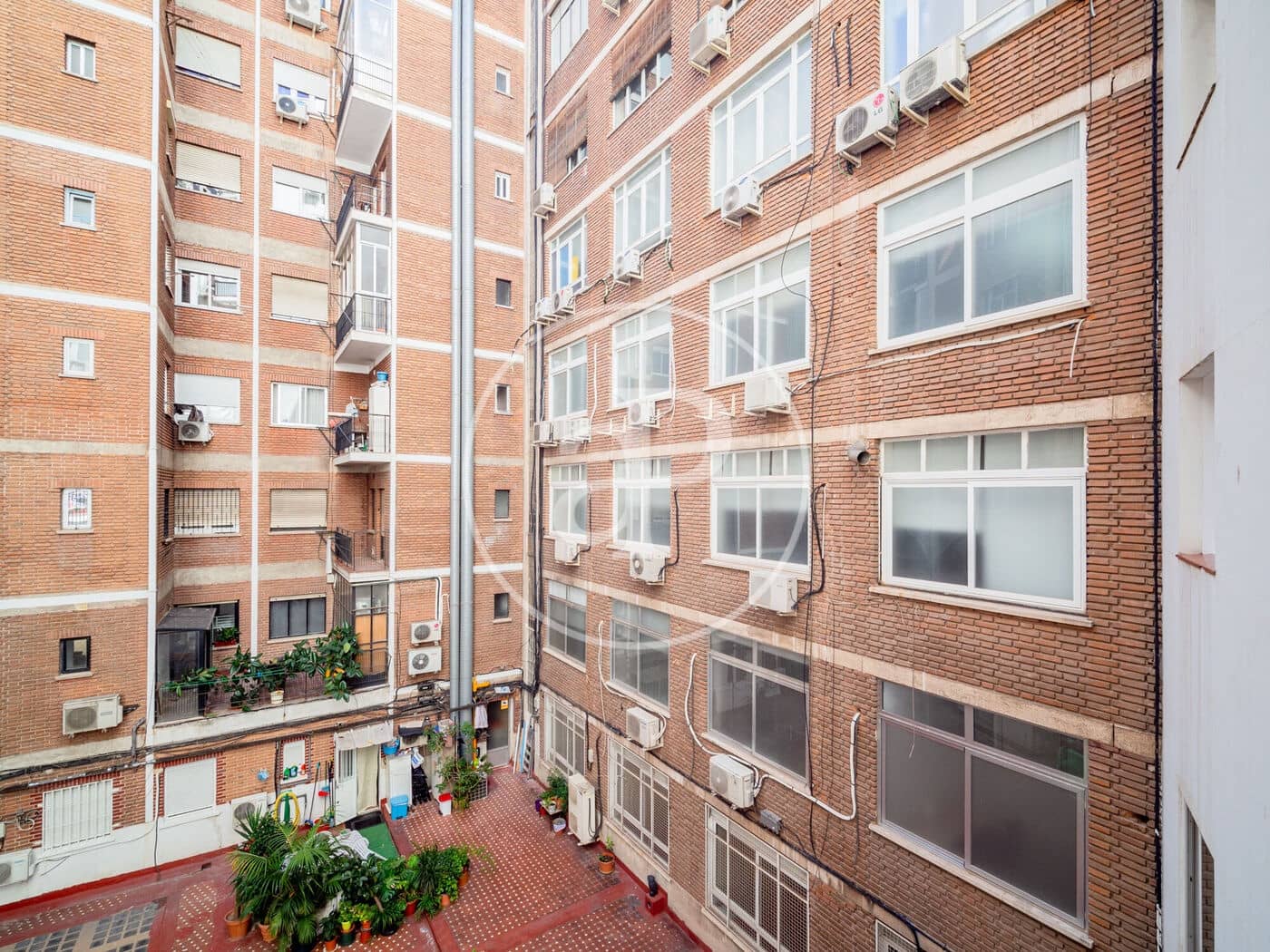 2 sovrum Lägenhet att hyra i Madrid stad - 1 900 € (Ref: 9604989)