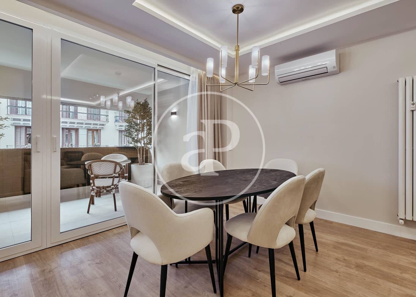 3 soveværelse Lejlighed til salg i Madrid by - € 1.989.000 (Ref: 9608082)