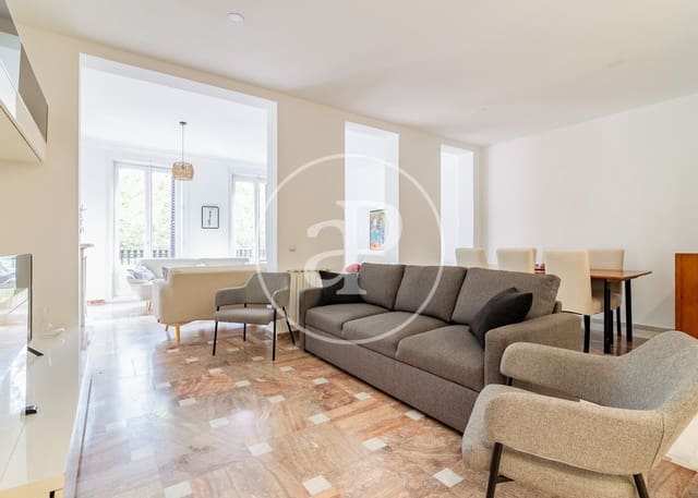 3 sovrum Lägenhet att hyra i Cortes, Madrid stad - 4 300 € (Ref: 9608084)