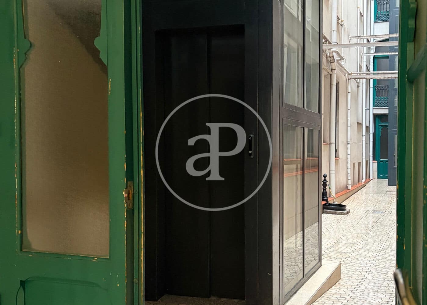 3 sovrum Lägenhet att hyra i Madrid stad - 4 300 € (Ref: 9608084)