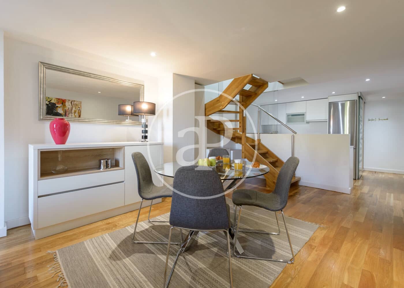 Apartamento de 2 habitaciones en Madrid ciudad en alquiler - 3.150 € (Ref: 9608085)