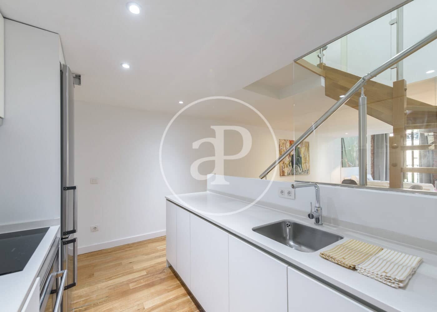 Apartamento de 2 habitaciones en Madrid ciudad en alquiler - 3.150 € (Ref: 9608085)