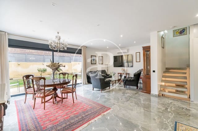 5 makuuhuone Huvila myytävänä paikassa Pozuelo de Alarcón - 1 625 000 € (Ref: 9608087)