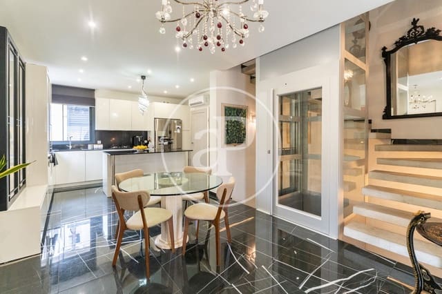 5 makuuhuone Huvila myytävänä paikassa Pozuelo de Alarcón - 1 625 000 € (Ref: 9608087)