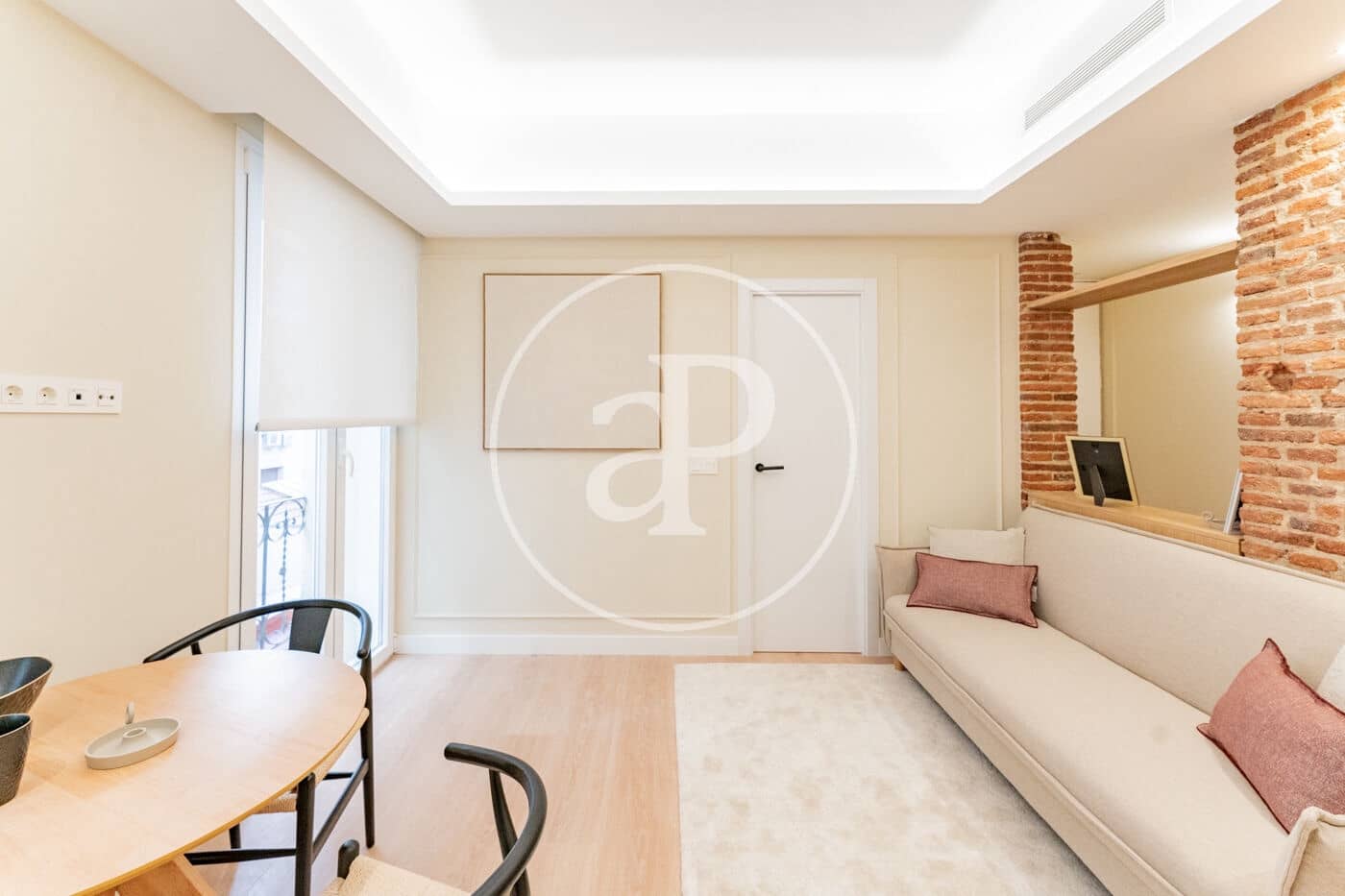 2 sovrum Lägenhet att hyra i Madrid stad - 1 900 € (Ref: 9608089)