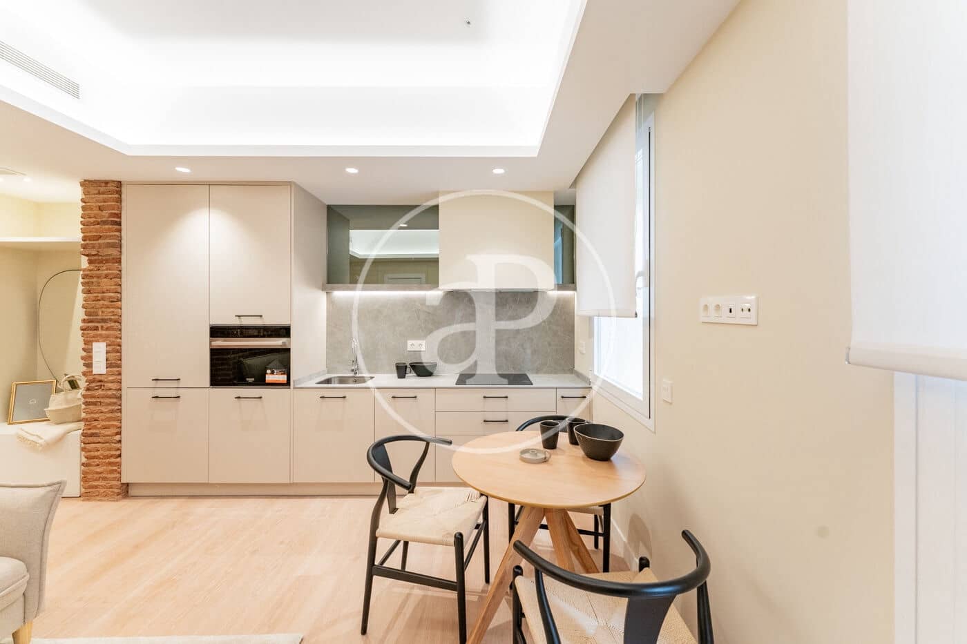 2 sovrum Lägenhet att hyra i Madrid stad - 1 900 € (Ref: 9608089)