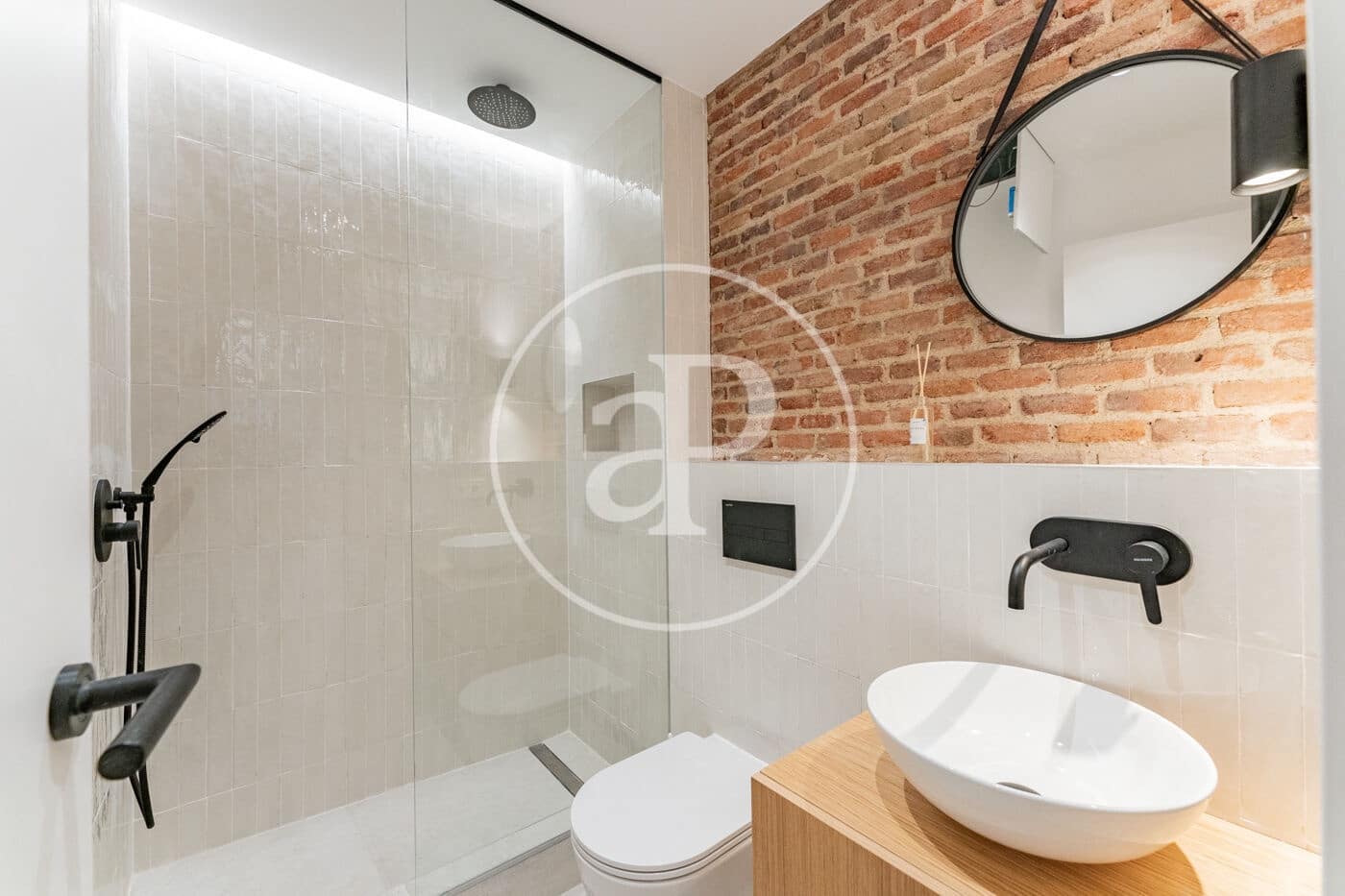 2 sovrum Lägenhet att hyra i Madrid stad - 1 900 € (Ref: 9608089)