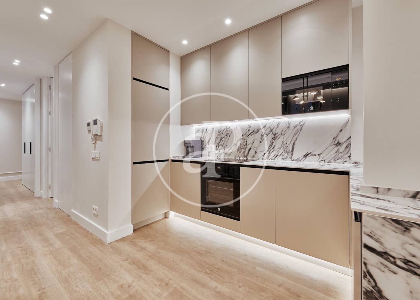 2 soveværelse Lejlighed til salg i Madrid by - € 1.099.000 (Ref: 9608090)