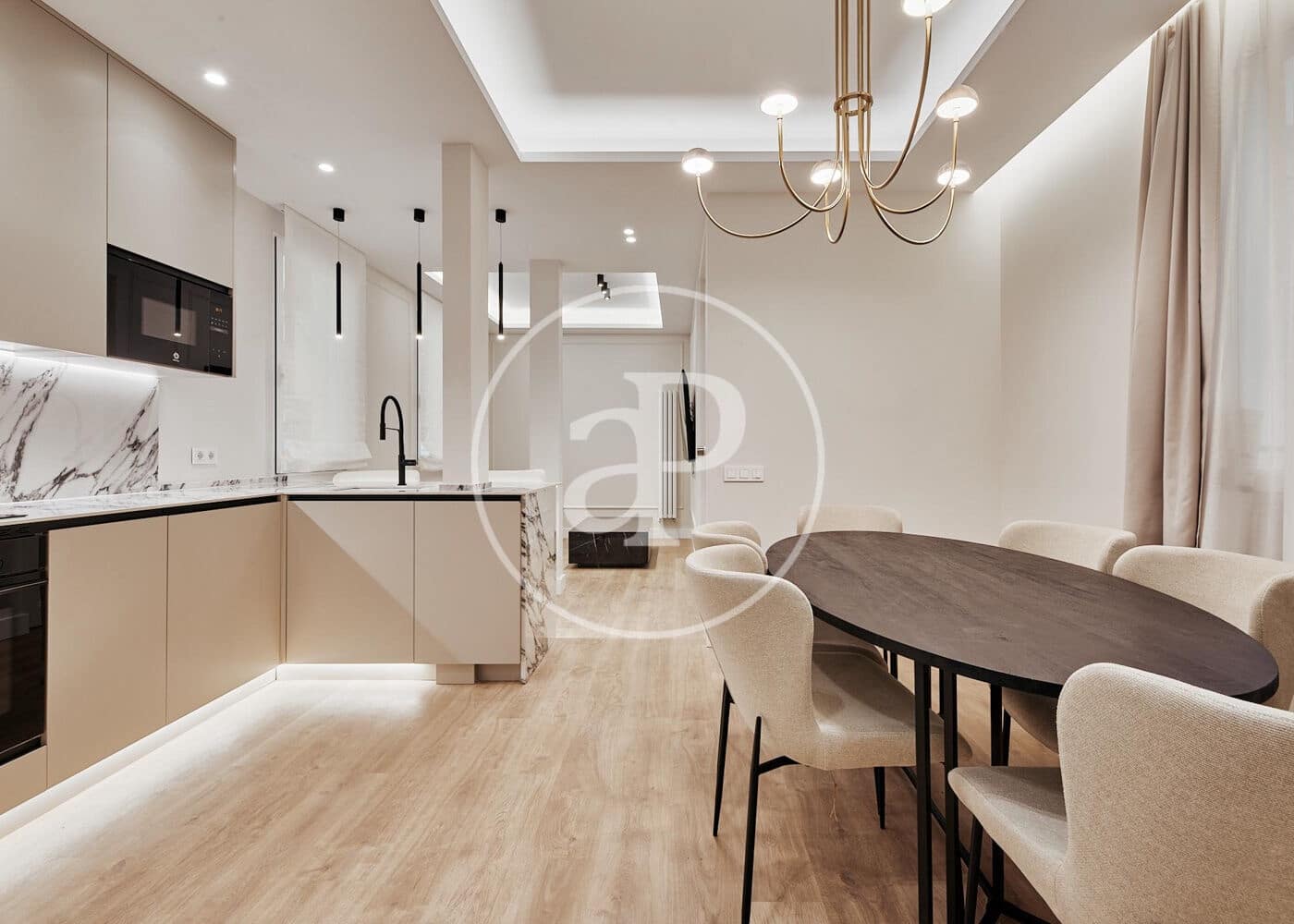 2 soveværelse Lejlighed til salg i Madrid by - € 1.099.000 (Ref: 9608090)