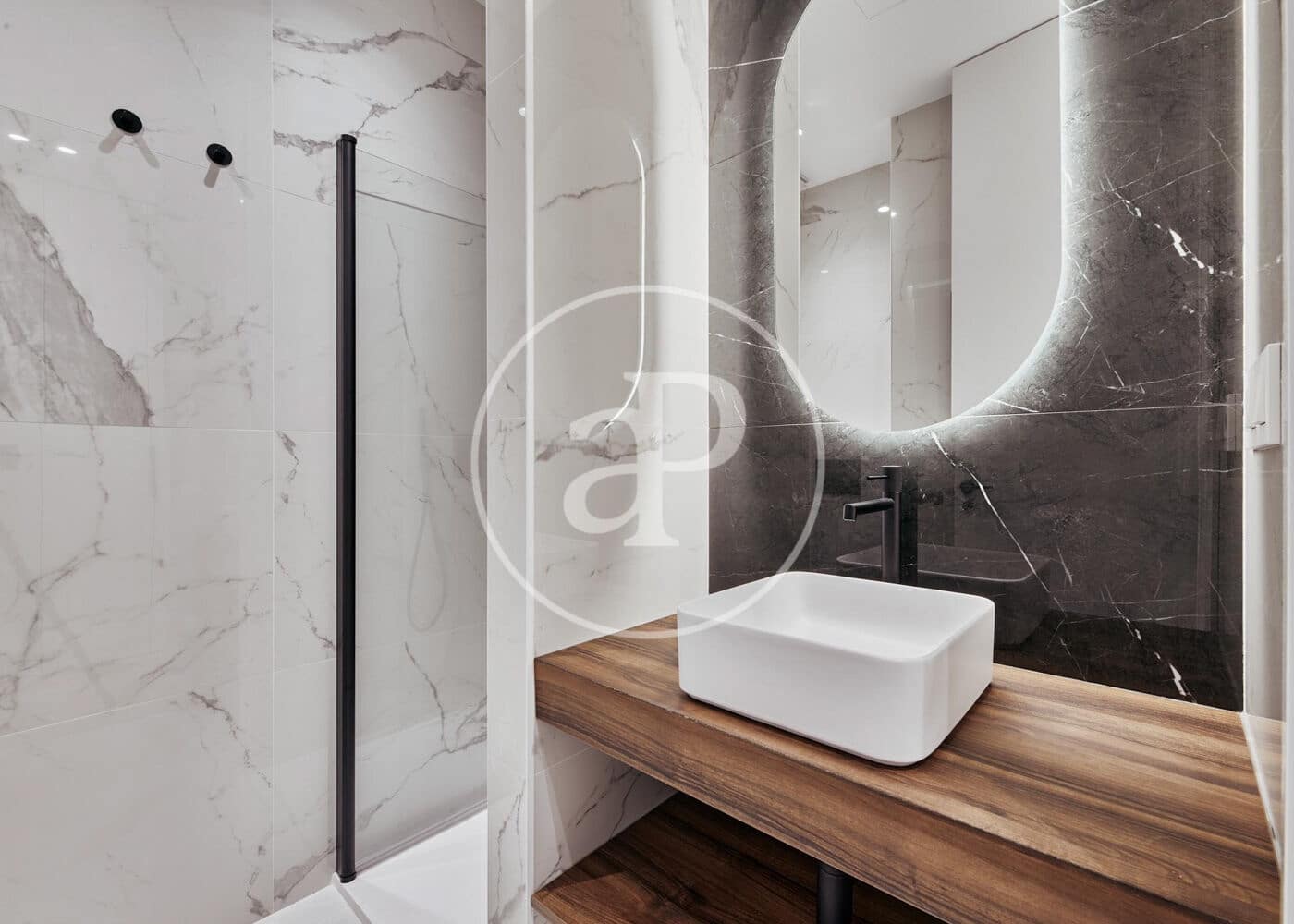 2 soveværelse Lejlighed til salg i Madrid by - € 1.099.000 (Ref: 9608090)