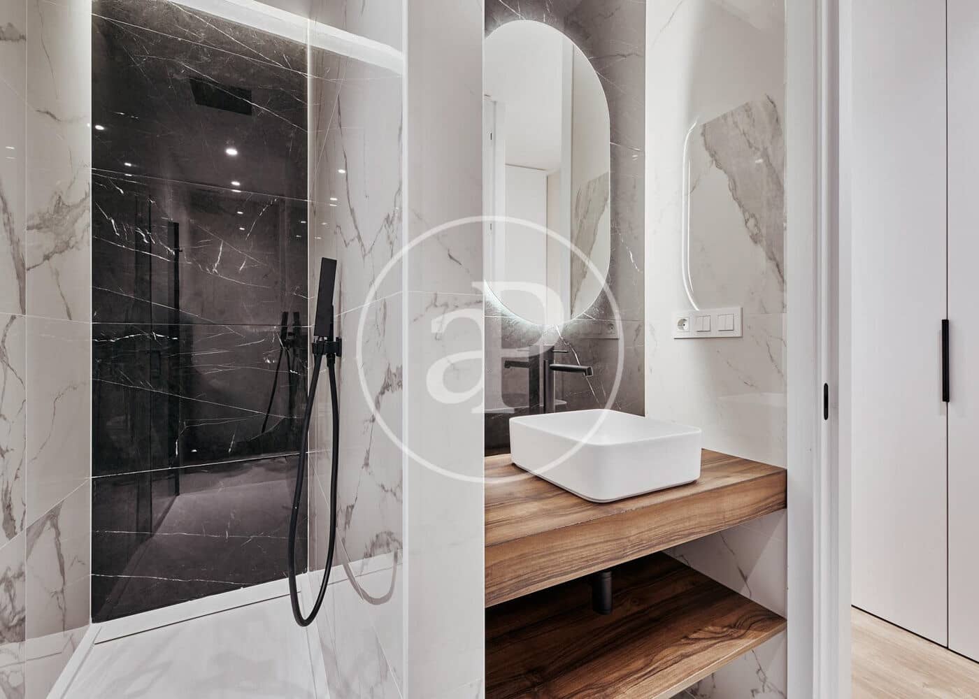 2 soveværelse Lejlighed til salg i Madrid by - € 1.099.000 (Ref: 9608090)