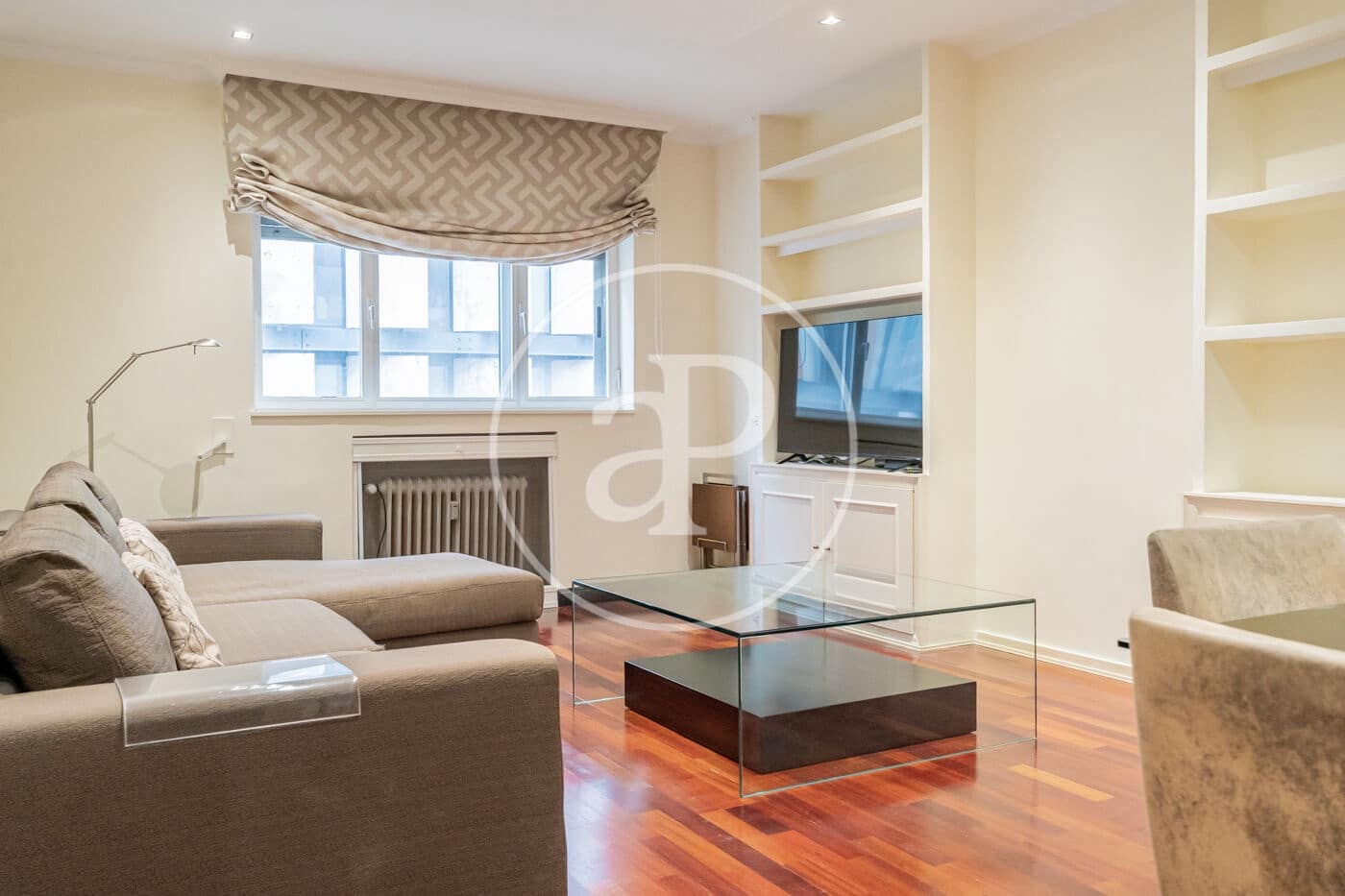 1 sovrum Lägenhet att hyra i Madrid stad - 1 800 € (Ref: 9611549)