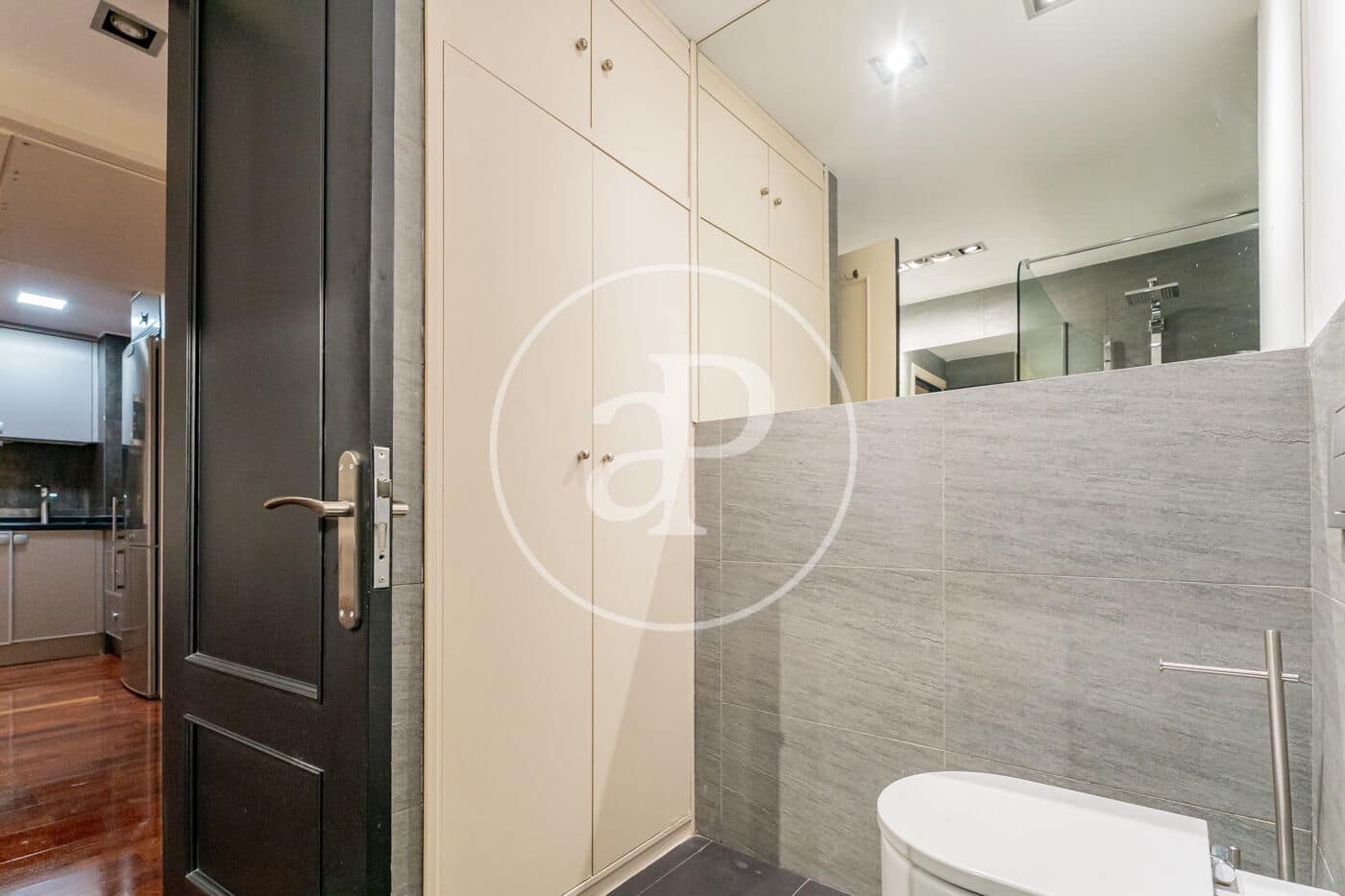 1 sovrum Lägenhet att hyra i Madrid stad - 1 800 € (Ref: 9611549)