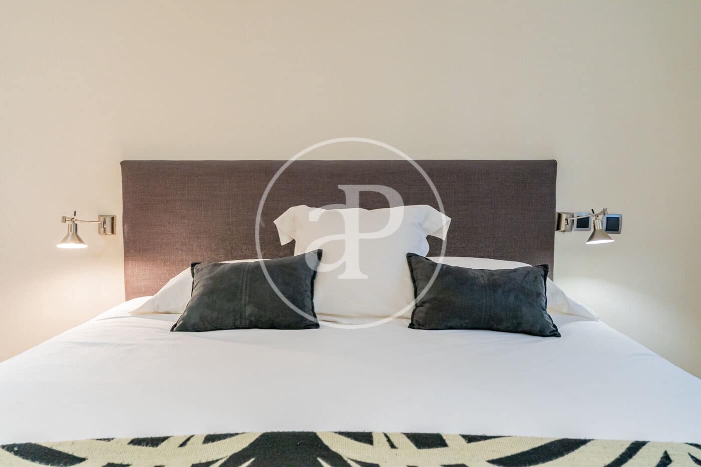 1 sovrum Lägenhet att hyra i Madrid stad - 1 800 € (Ref: 9611549)