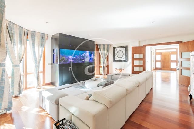 5 soverom Villa til salgs i Aravaca, Madrid by med svømmebasseng - € 3 500 000 (Ref: 9611552)