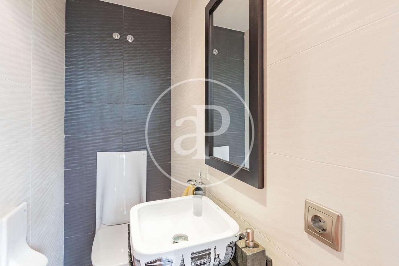 5 soverom Villa til salgs i Madrid by med svømmebasseng - € 3 500 000 (Ref: 9611552)