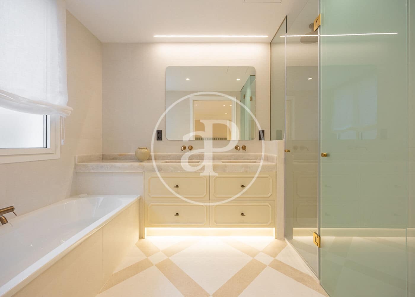 3 bedroom Apartment for sale in Madrid city - € 3,900,000 (Ref: 9611554)