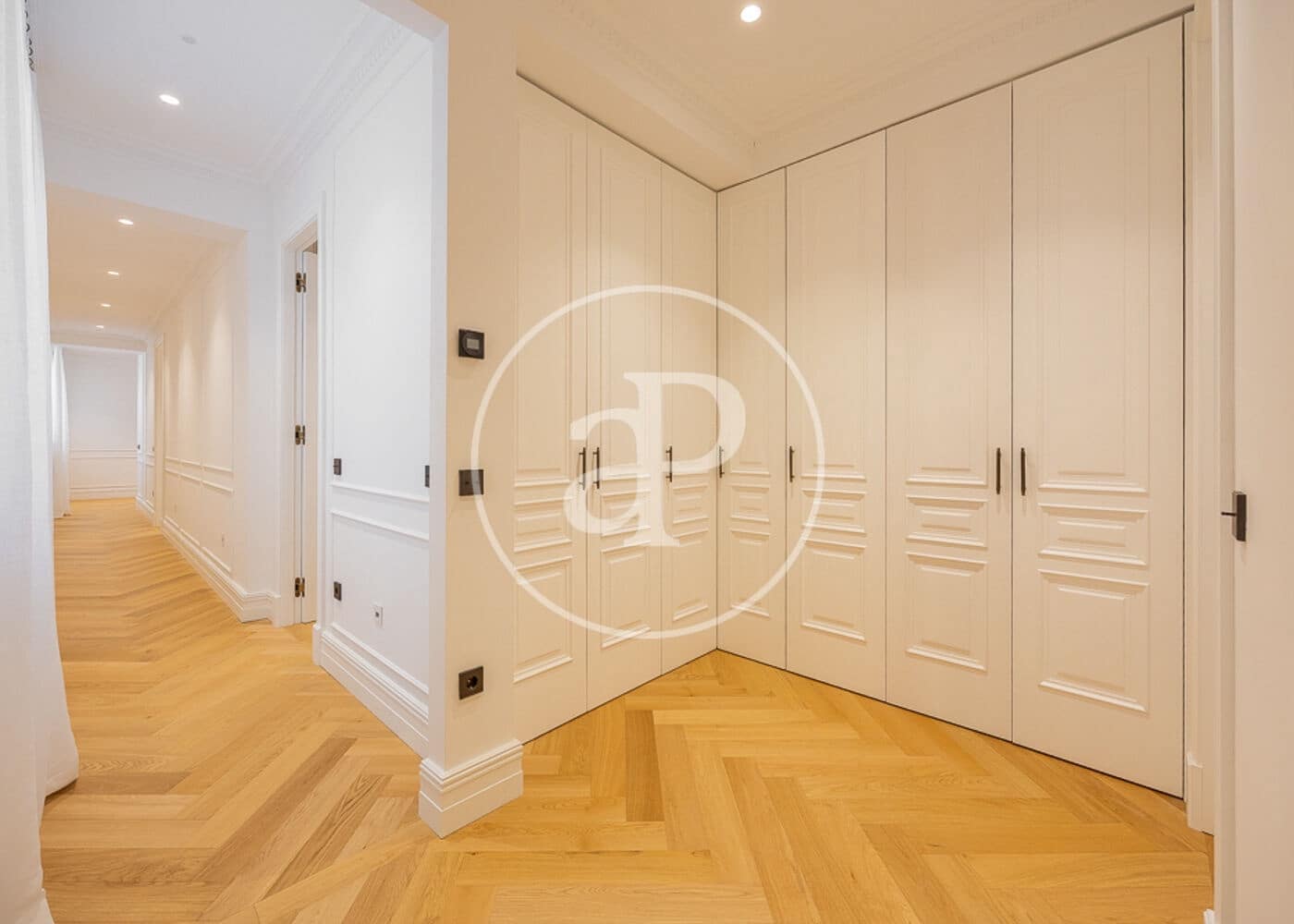 3 bedroom Apartment for sale in Madrid city - € 3,900,000 (Ref: 9611554)