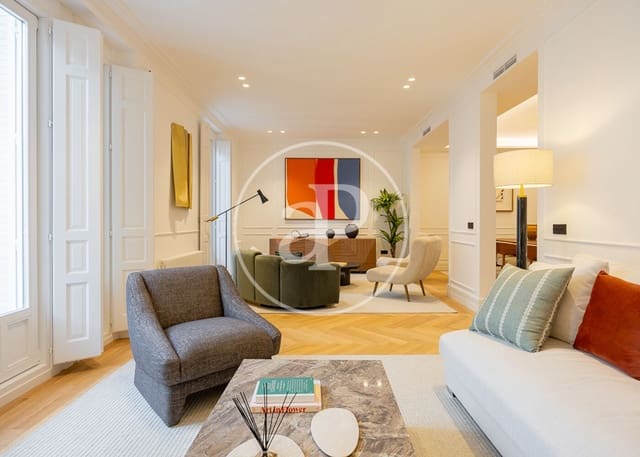 Apartamento de 3 habitaciones en Almagro, Madrid ciudad en venta - 3.900.000 € (Ref: 9611554)