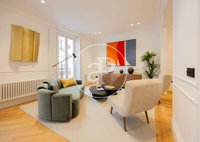 Apartamento de 3 habitaciones en Almagro, Madrid ciudad en venta - 3.900.000 € (Ref: 9611554)