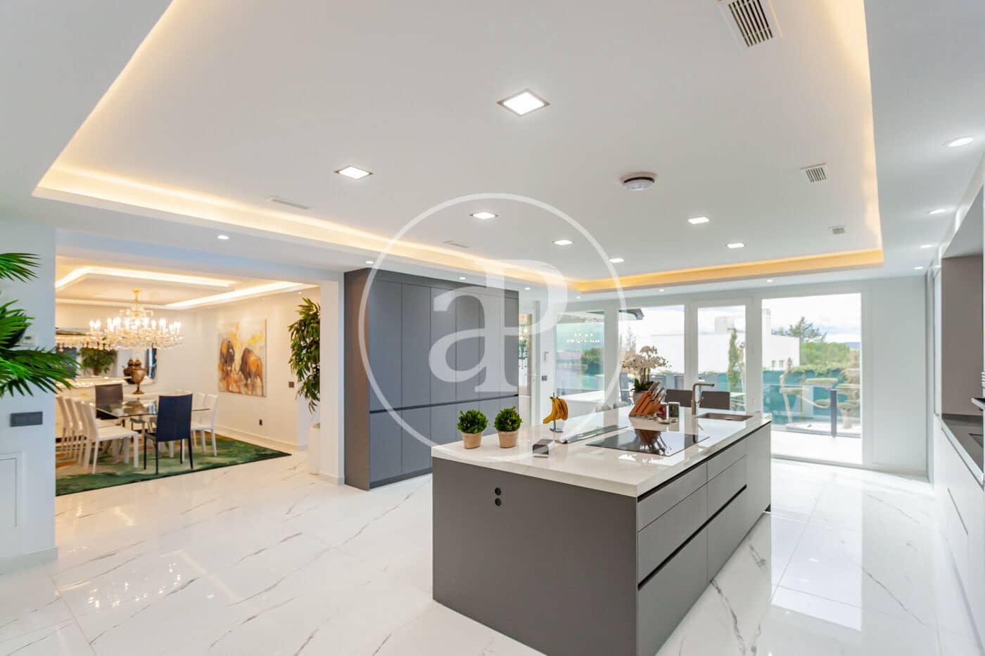 5 slaapkamer Villa te koop in Las Rozas de Madrid met zwembad - € 3.800.000 (Ref: 9611555)