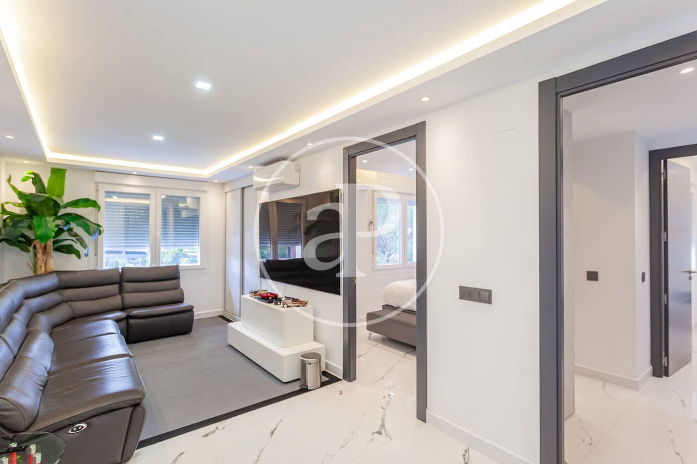 5 slaapkamer Villa te koop in Las Rozas de Madrid met zwembad - € 3.800.000 (Ref: 9611555)