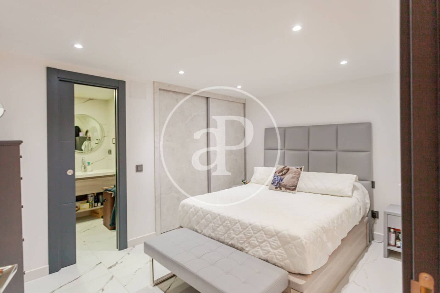 5 slaapkamer Villa te koop in Las Rozas de Madrid met zwembad - € 3.800.000 (Ref: 9611555)