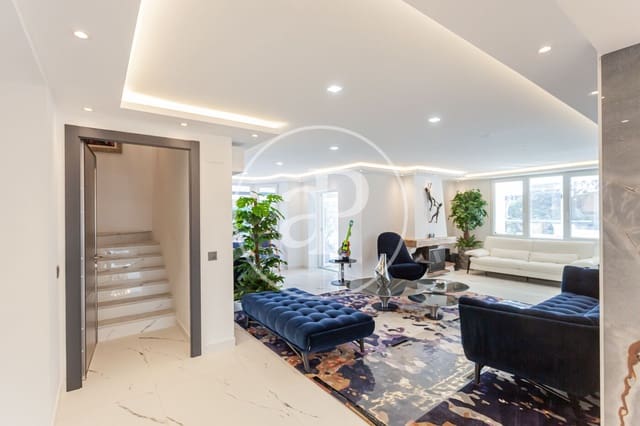 5 sovrum Villa till salu i Las Rozas de Madrid med pool - 3 800 000 € (Ref: 9611555)