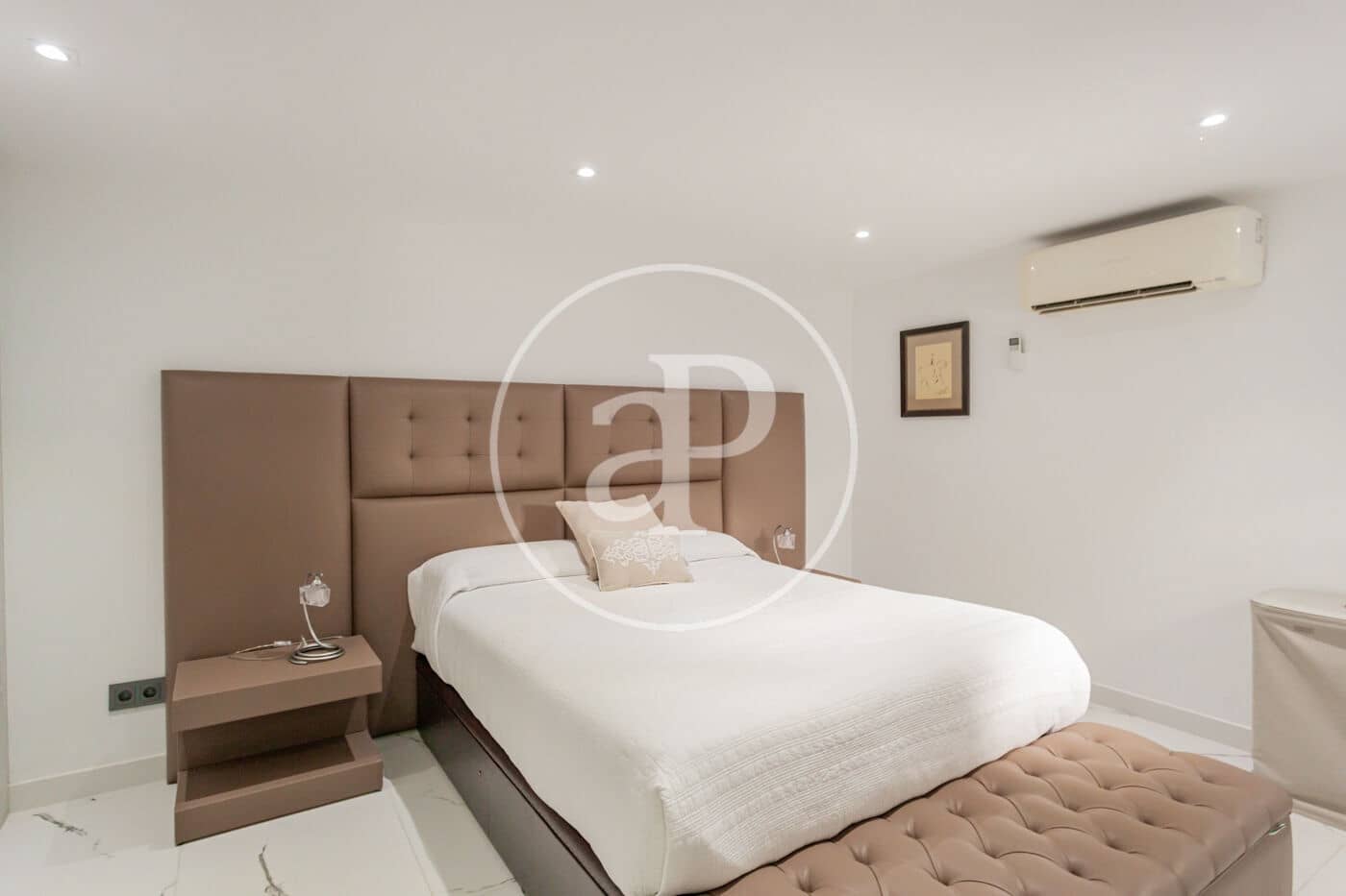 5 slaapkamer Villa te koop in Las Rozas de Madrid met zwembad - € 3.800.000 (Ref: 9611555)