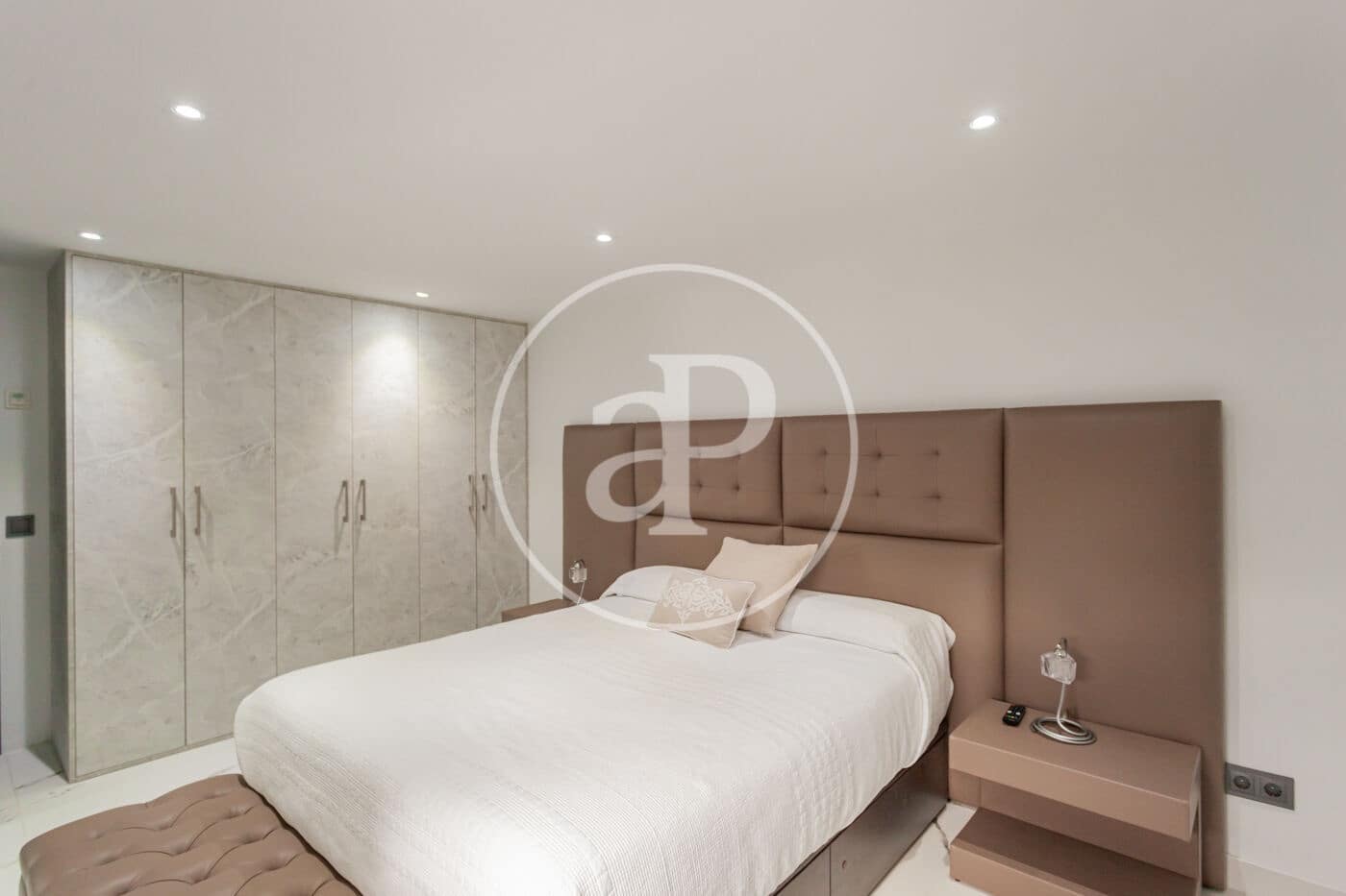 5 slaapkamer Villa te koop in Las Rozas de Madrid met zwembad - € 3.800.000 (Ref: 9611555)