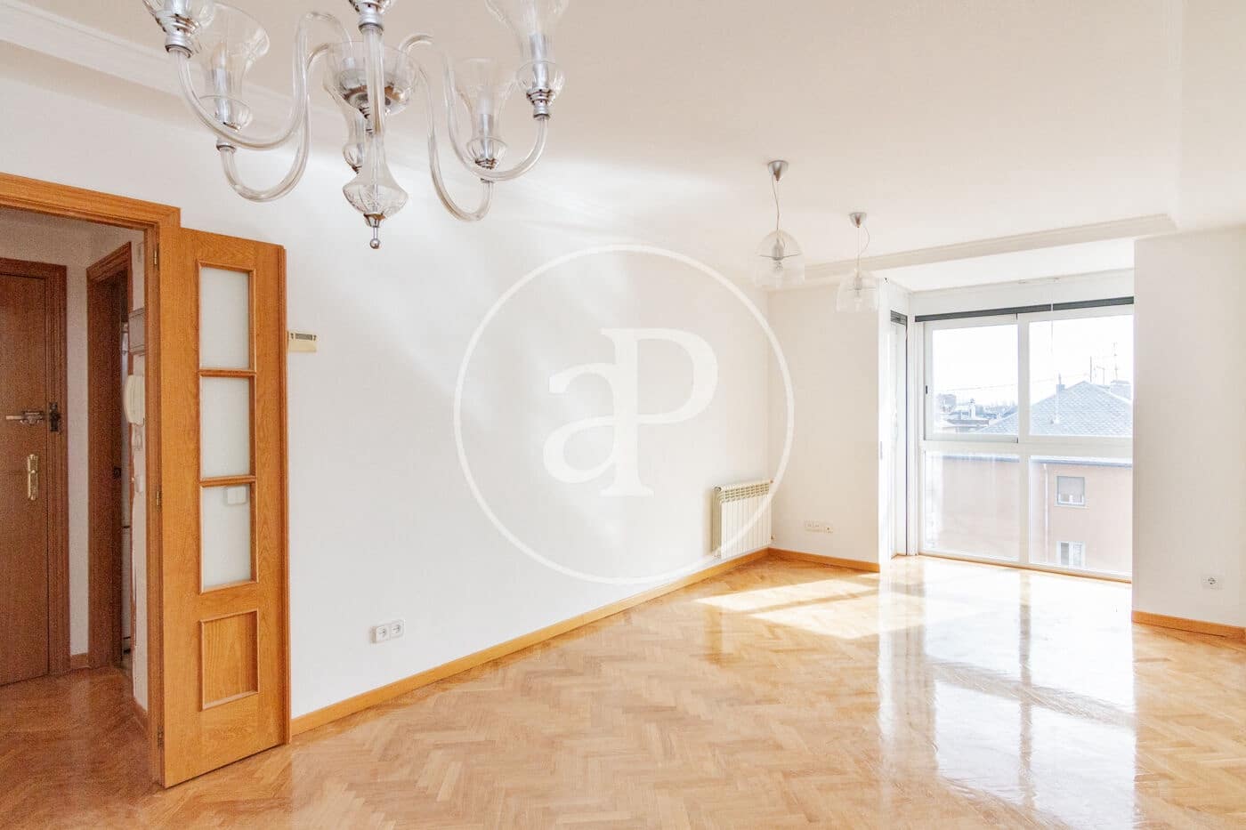 3 sypialnia Apartament do wynajęcia w Miasto Madryt z basenem - 2 500 € (Ref: 9611556)