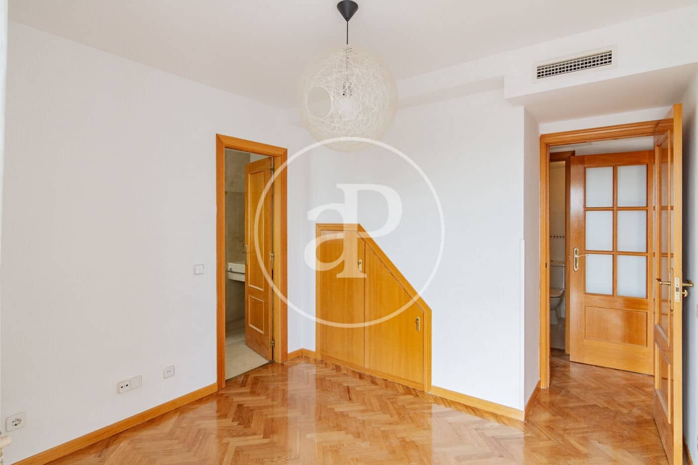 3 sypialnia Apartament do wynajęcia w Miasto Madryt z basenem - 2 500 € (Ref: 9611556)