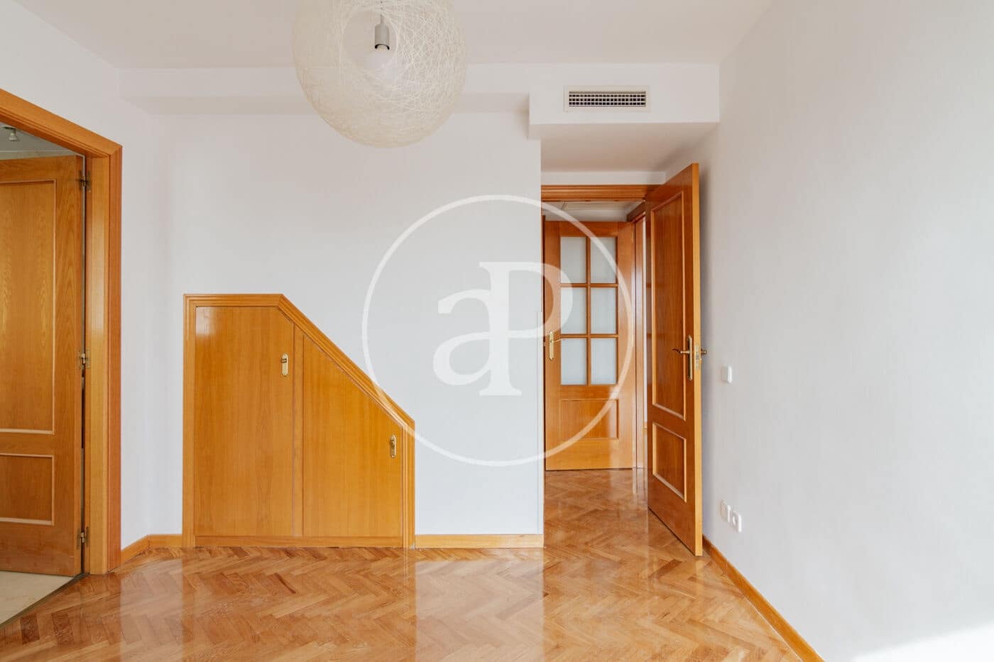 3 sypialnia Apartament do wynajęcia w Miasto Madryt z basenem - 2 500 € (Ref: 9611556)