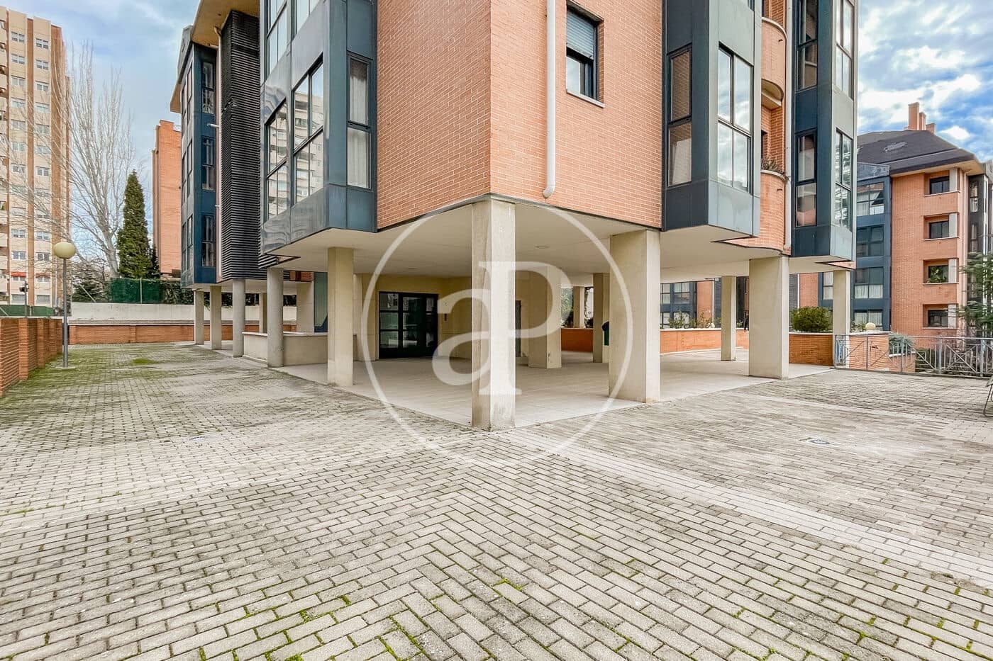 3 sypialnia Apartament do wynajęcia w Miasto Madryt z basenem - 2 500 € (Ref: 9611556)