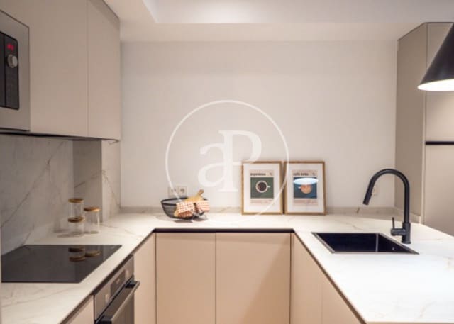 3 Zimmer Apartment zu verkaufen in Cuatro Caminos, Madrid Stadt - 1.390.000 € (Ref: 9616154)
