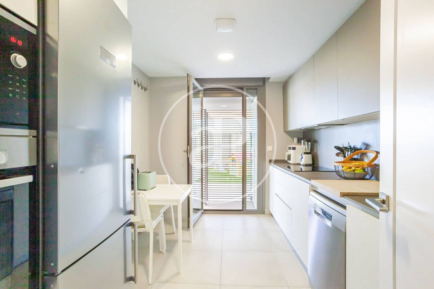 3 slaapkamer Appartement te huur in Boadilla del Monte - € 2.800 (Ref: 9616157)