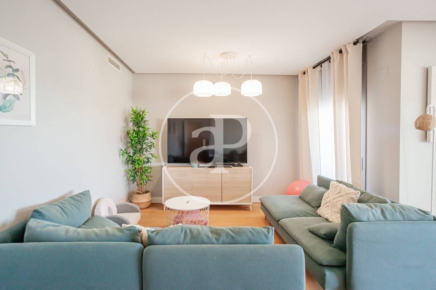 3 slaapkamer Appartement te huur in Boadilla del Monte - € 2.800 (Ref: 9616157)