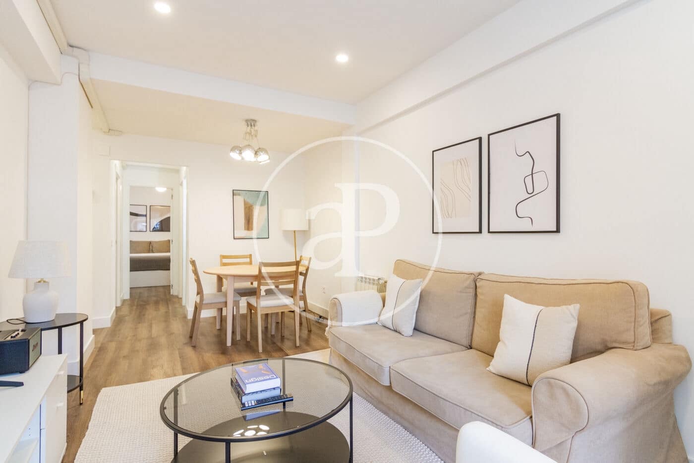 Apartamento de 2 habitaciones en Madrid ciudad en alquiler - 1.900 € (Ref: 9616159)