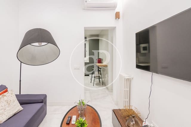 2 bedroom Apartment for sale in Argüelles, Madrid city - € 620,000 (Ref: 9619590)