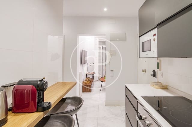 2 bedroom Apartment for sale in Argüelles, Madrid city - € 620,000 (Ref: 9619590)